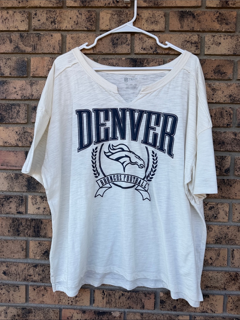 NFL Team Apparel Ivory Crewneck T-Shirt